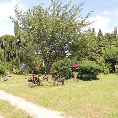 La Ferme Du Bourg Bed & Breakfast Eraines Exterior photo